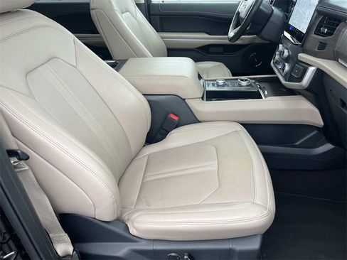 Used 2024 Ford Expedition Max Limited image 34