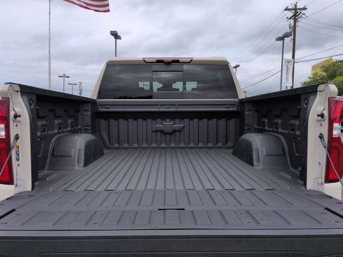 New 2026 Chevrolet Silverado 1500 ZR2 w/ Dark Appearance Package AWD/4WD image 24