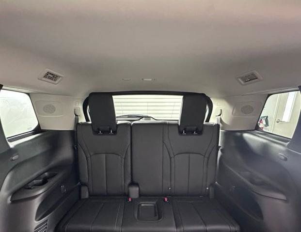 Certified 2026 INFINITI QX60 Luxe w/ Cargo Package FWD image 24