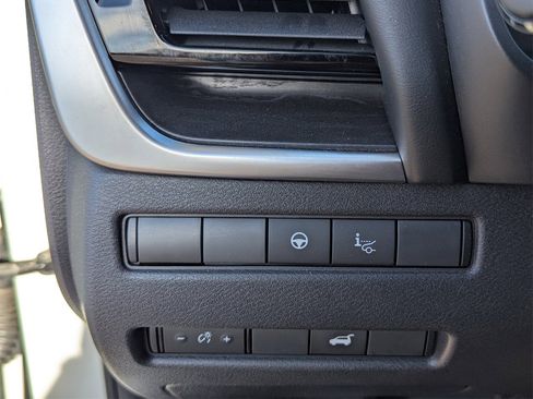 Used 2021 Nissan Rogue Platinum image 32