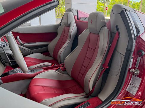 Used 2013 Ferrari 458 Spider RWD image 21