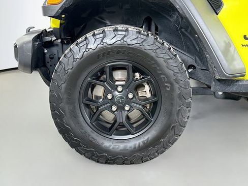 Used 2024 Jeep Wrangler Willys image 28