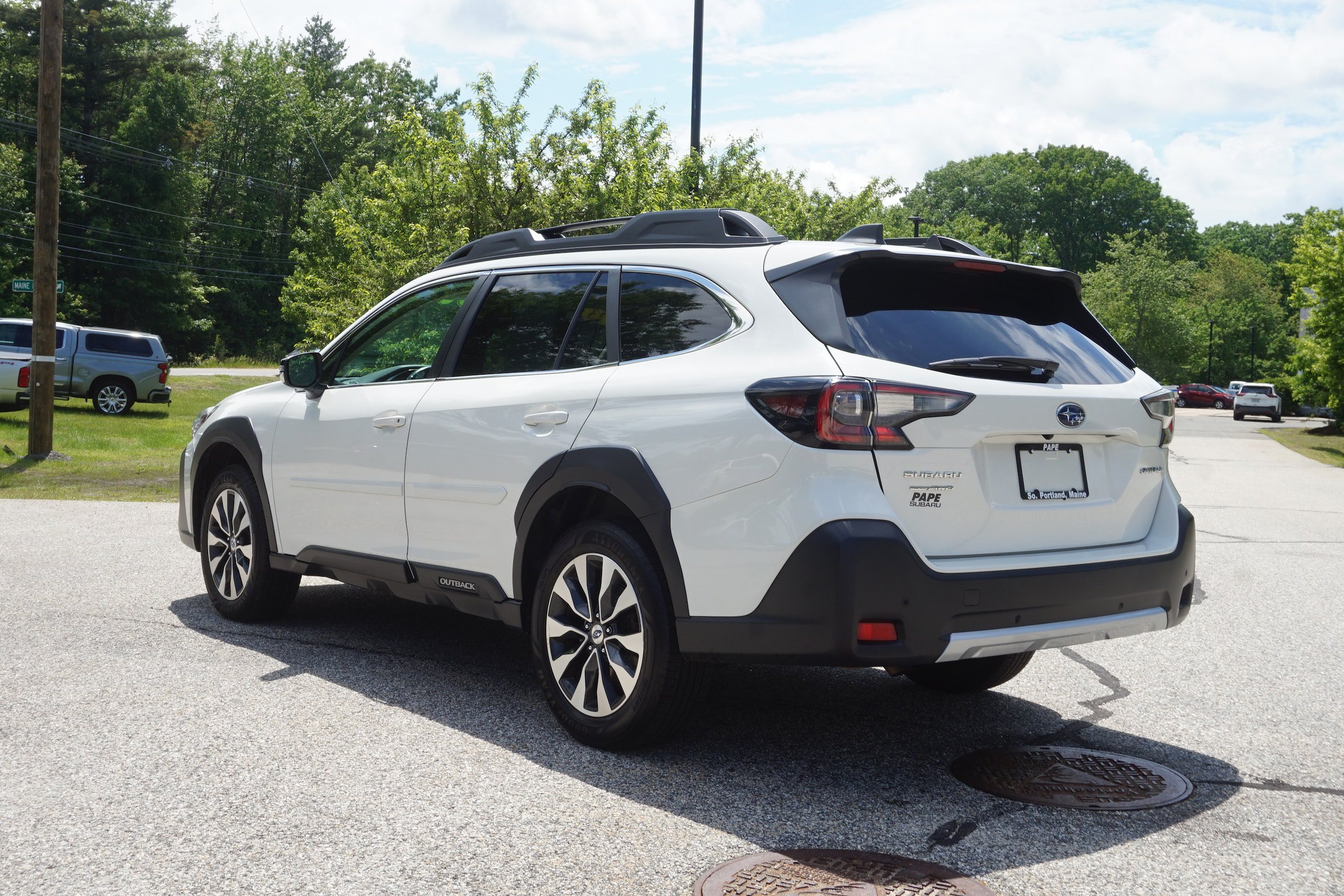 Used 2023 Subaru Outback Limited AWD/4WD image 7