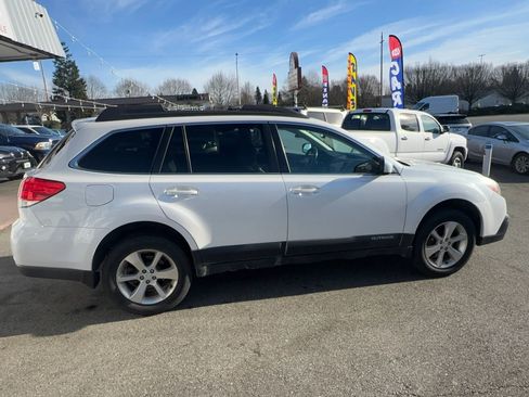 Used 2013 Subaru Outback 3.6R Limited image 4