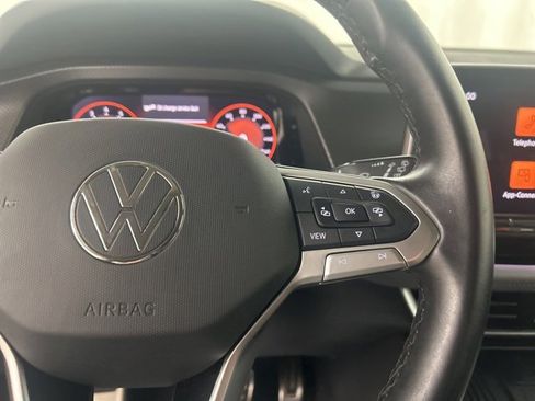 Used 2025 Volkswagen Atlas Peak Edition SE image 13