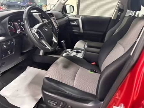 Used 2021 Toyota 4Runner SR5 AWD/4WD image 13