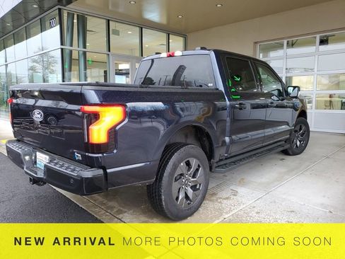 Used 2024 Ford F150 Lightning Flash w/ Max Trailer Tow Package image 5