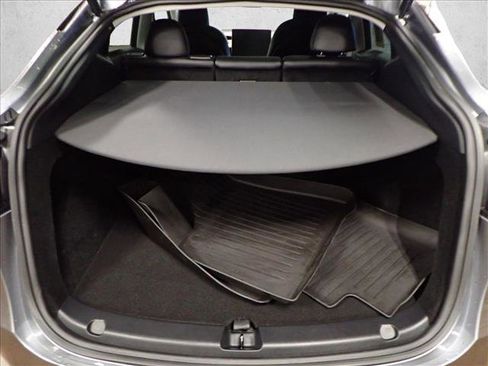 Used 2024 Tesla Model Y Performance image 7