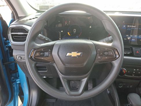 Used 2025 Chevrolet TrailBlazer LS w/ LS Convenience Package image 19