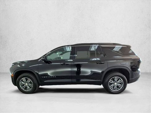 Used 2024 Chevrolet Traverse LT FWD image 9
