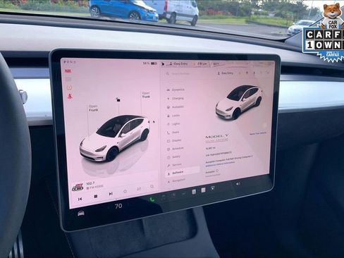 Used 2023 Tesla Model Y Performance image 18