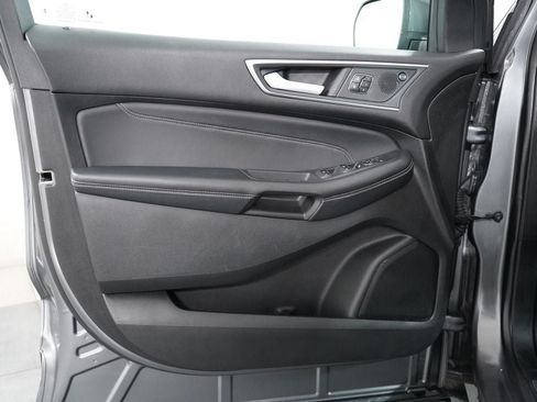 Certified 2024 Ford Edge Titanium AWD/4WD image 23