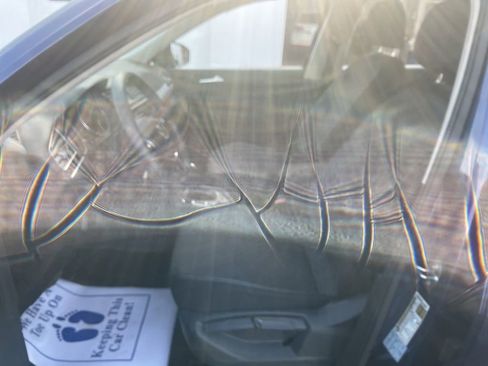 Used 2021 Volkswagen Tiguan S image 11