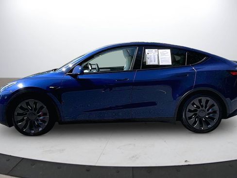 Used 2024 Tesla Model Y Performance AWD/4WD image 6
