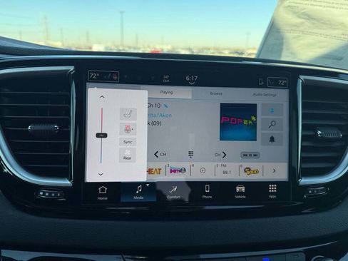 New 2026 Chrysler Voyager LX image 40