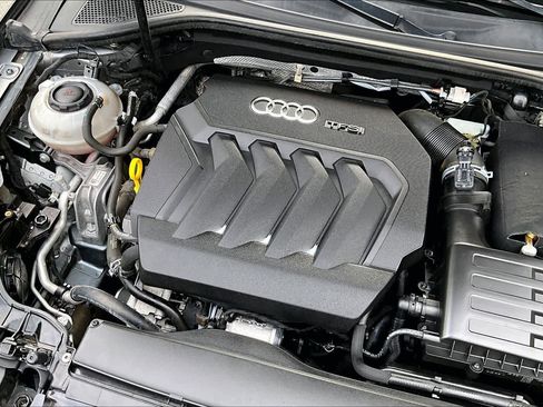 Used 2018 Audi A3 2.0T Premium image 30