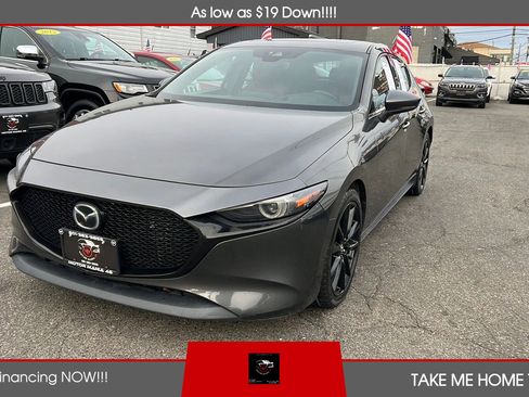 Used 2019 MAZDA MAZDA3 AWD Hatchback w/ Premium Pkg image 1