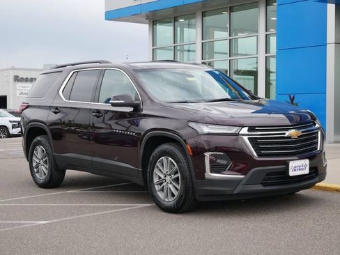 Used 2023 Chevrolet Traverse LT AWD/4WD image 23
