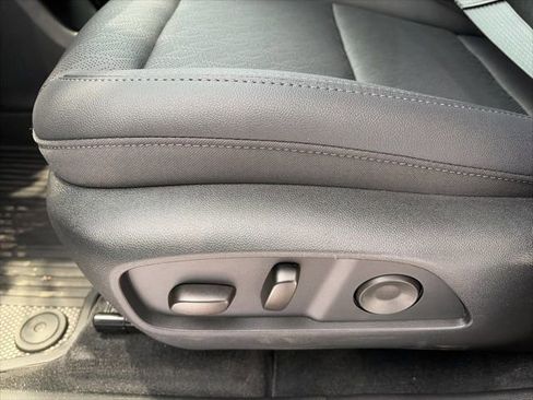 New 2026 Chevrolet Equinox LT image 11