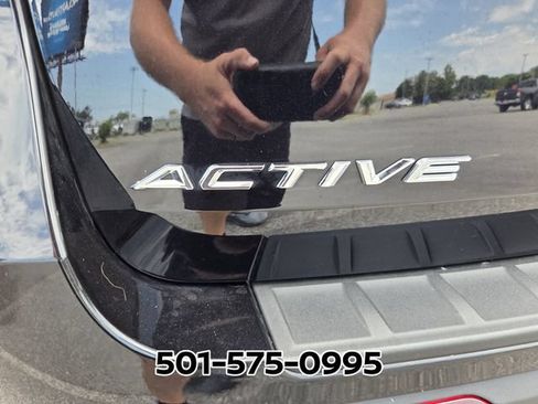 Used 2025 Ford Explorer Active w/ Active Comfort Package RWD image 14