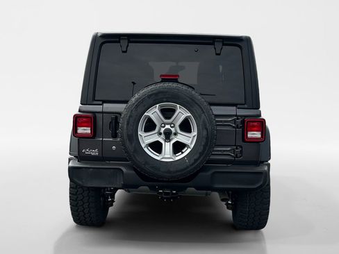 Used 2018 Jeep Wrangler Unlimited Sport S image 5