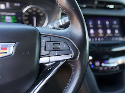 Certified 2025 Cadillac XT6 Premium Luxury AWD/4WD image 12