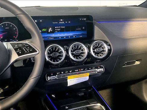 New 2026 Mercedes-Benz GLA 250 4MATIC image 8