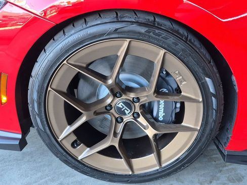 New 2026 Ford Mustang GT Premium w/ GT Performance Package RWD image 14