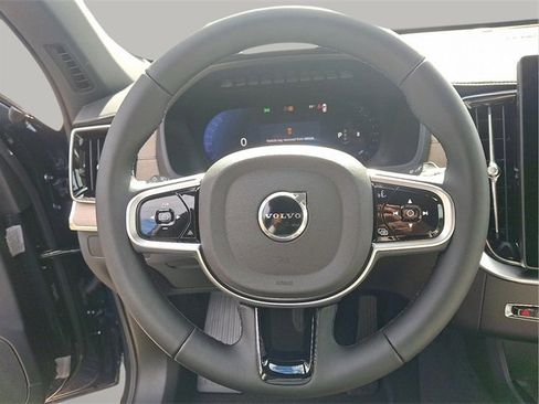 New 2026 Volvo XC90 B6 Plus w/ Protection Package Premier image 10