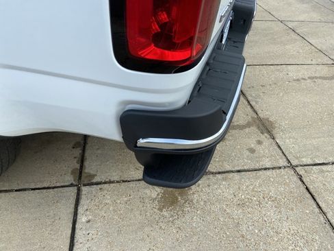 Used 2022 Chevrolet Colorado LT w/ Fleet Safety Package image 44