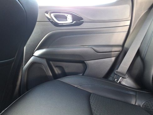 New 2026 Jeep Compass Latitude AWD/4WD image 14