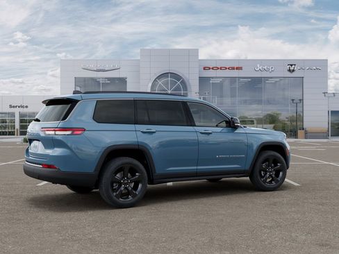 New 2026 Jeep Grand Cherokee L Limited AWD/4WD image 4