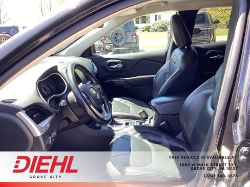 Used 2014 Jeep Cherokee Trailhawk w/ Leather Interior Group AWD/4WD image 20