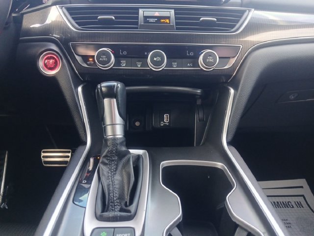 Used 2020 Honda Accord Sport image 4