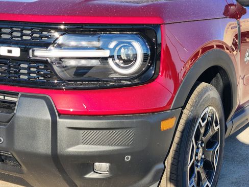 New 2025 Ford Bronco Sport Outer Banks w/ Outer Banks Tech Package+ AWD/4WD image 10