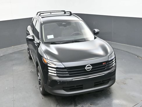 New 2026 Nissan Kicks SR image 29