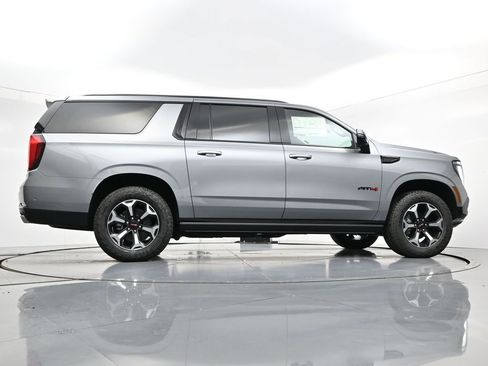 New 2026 GMC Yukon XL AT4 w/ AT4 Premium Plus Package AWD/4WD image 31