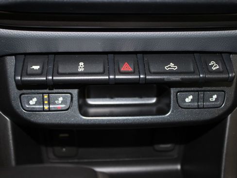 Used 2018 Chevrolet Colorado Z71 image 29