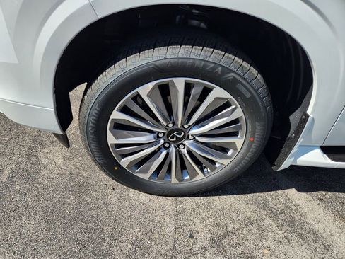 New 2026 INFINITI QX80 Luxe w/ Cargo Package RWD image 6