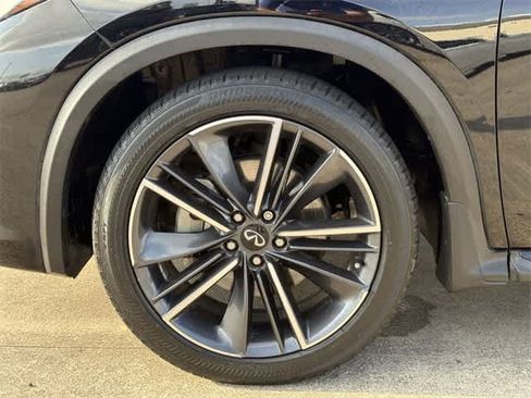 Used 2023 INFINITI QX55 Essential image 7