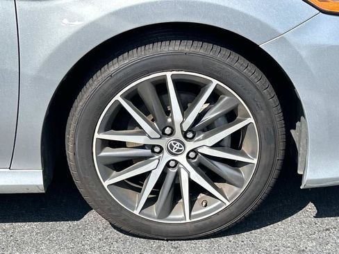 Used 2023 Toyota Camry XLE FWD image 9