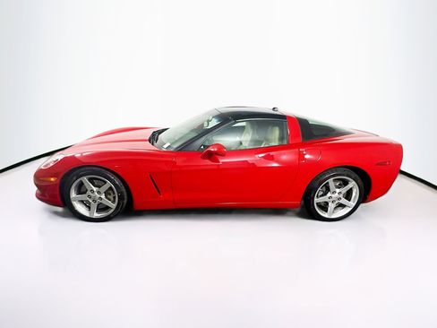 Used 2005 Chevrolet Corvette Coupe w/ Preferred Equipment Group image 4
