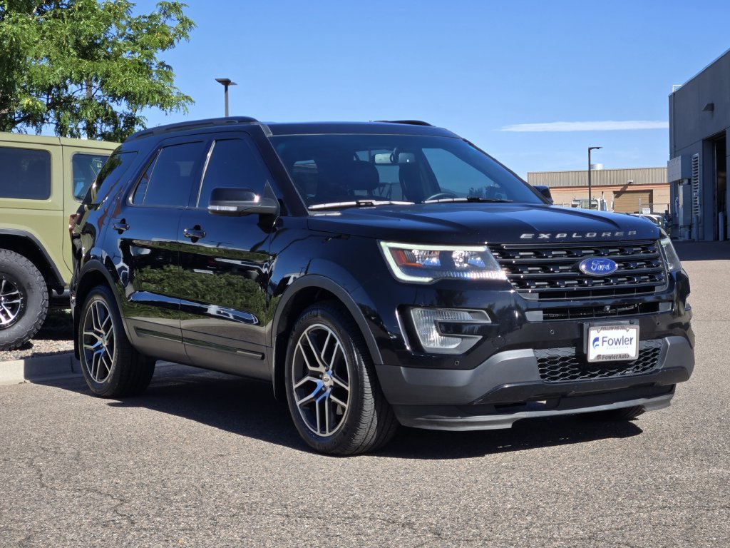 Used 2016 Ford Explorer Sport w/ Equipment Group 401A AWD/4WD image 3