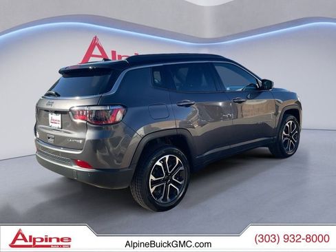 Used 2024 Jeep Compass Limited image 5