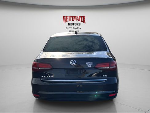 Used 2017 Volkswagen Jetta SEL image 4