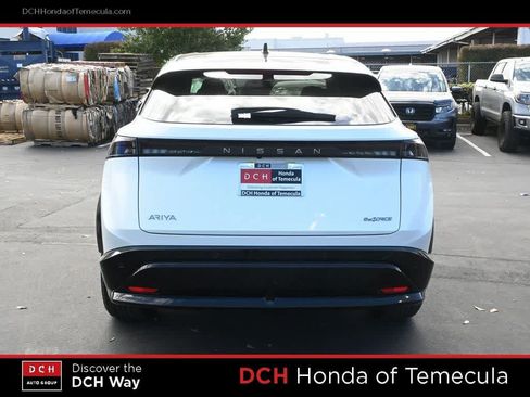 Used 2025 Nissan Ariya AWD image 6