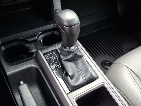 Certified 2022 Toyota Tacoma TRD Sport image 14