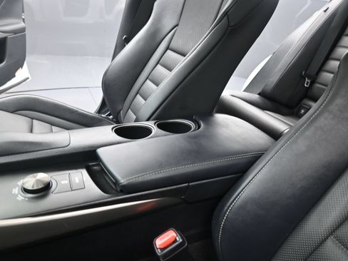 Used 2016 Lexus IS 200t RWD image 37
