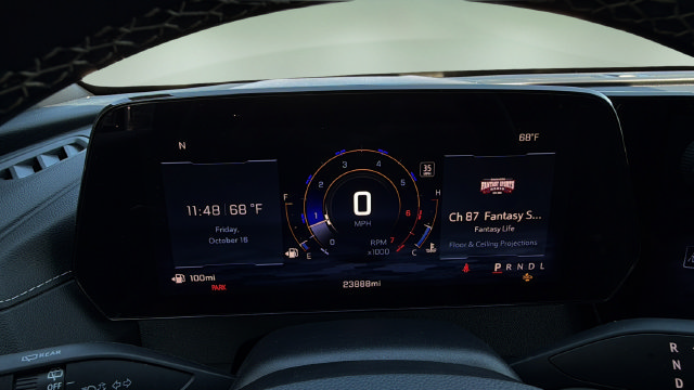 Used 2026 Chevrolet Traverse LT w/ Driver Confidence Package FWD image 13