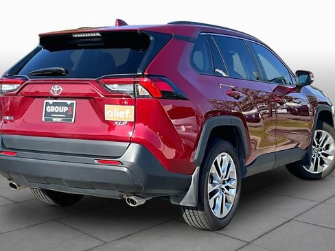 Used 2024 Toyota RAV4 XLE Premium FWD image 12